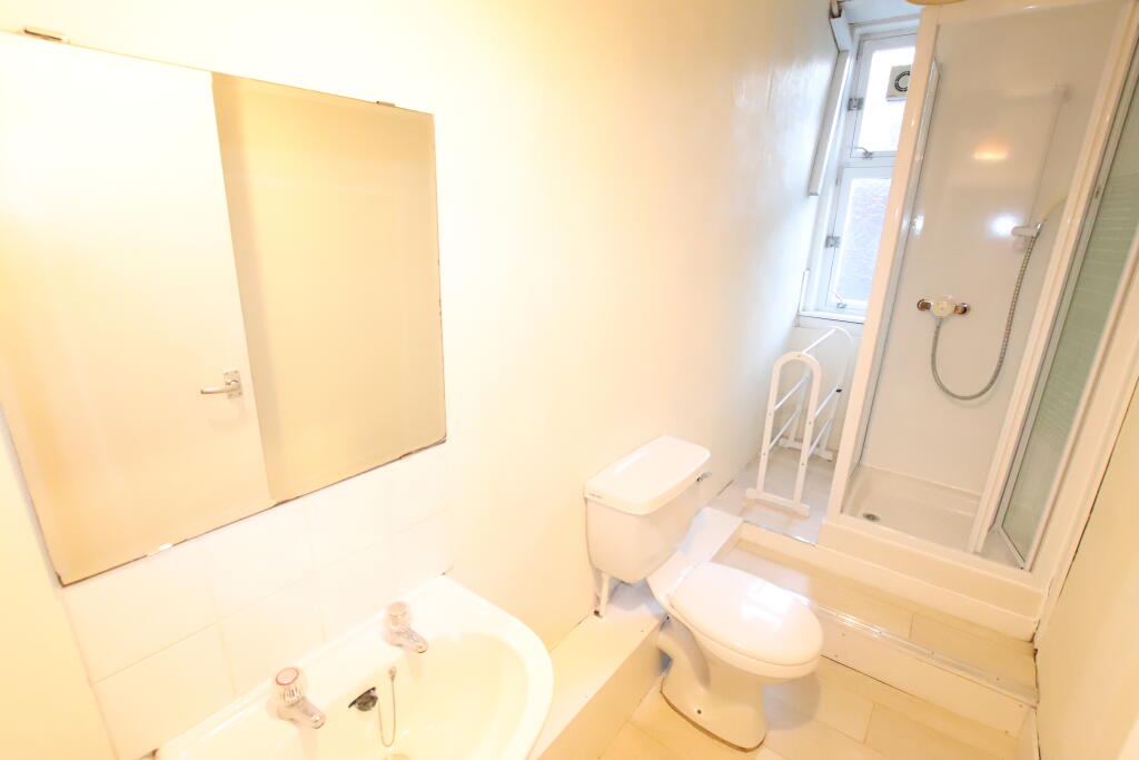 Apartment in Glasgow - View 5