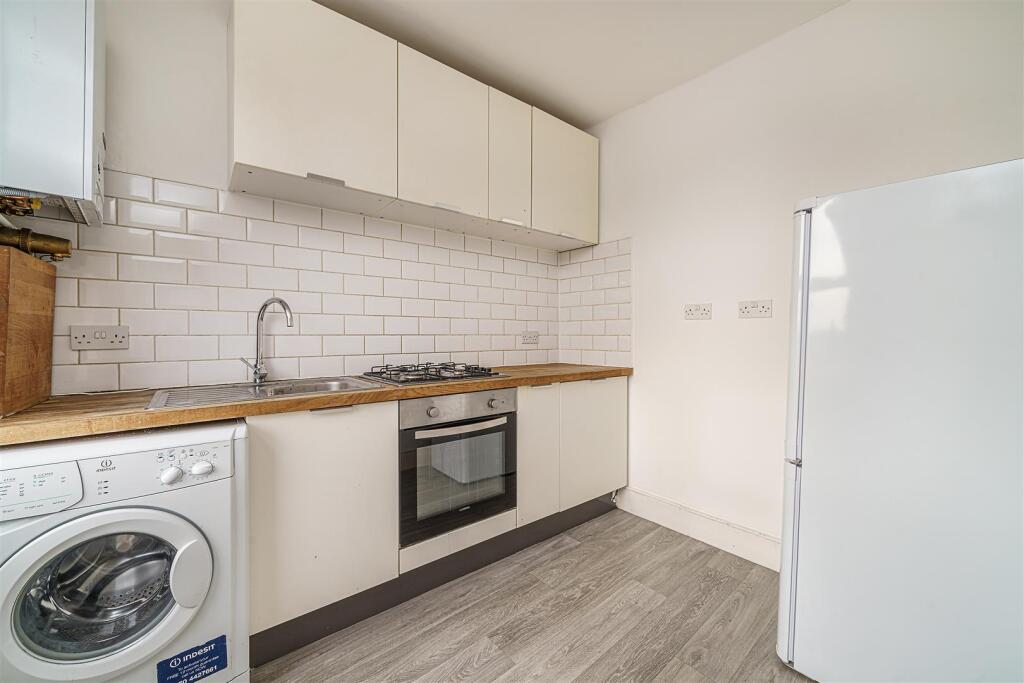 Main image of property: Blythe Hill, Catford, SE6