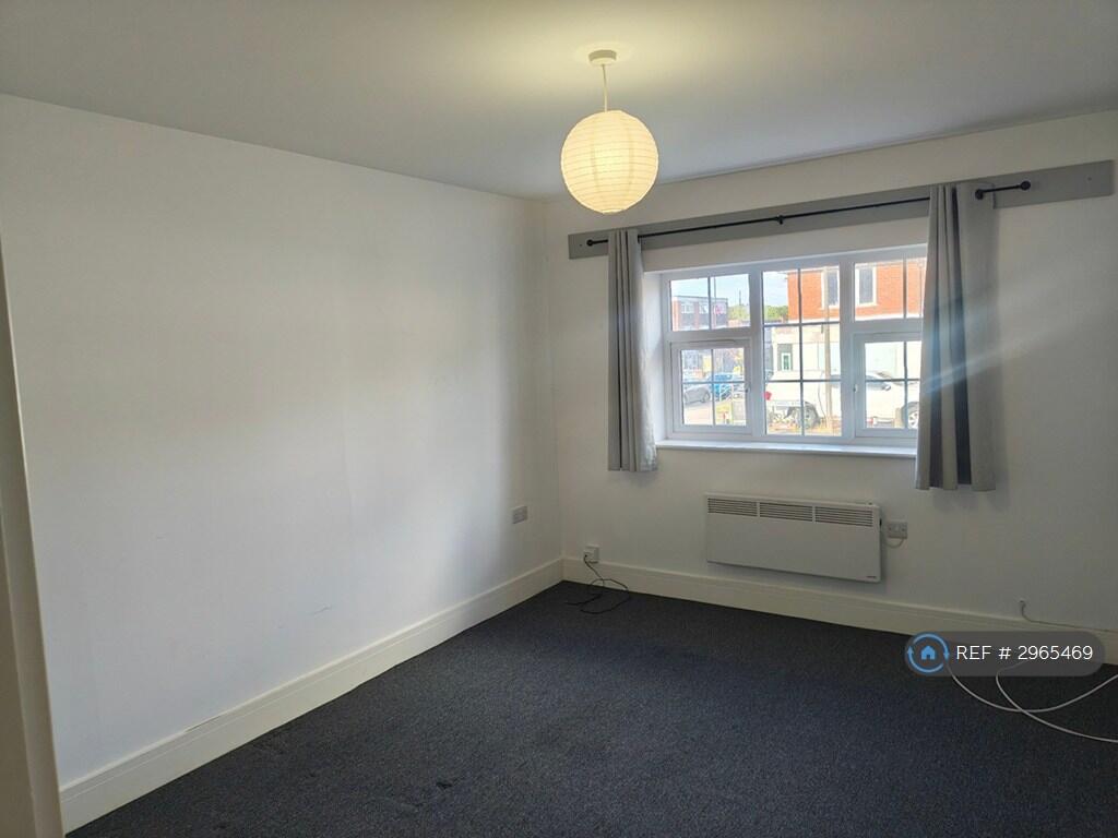 Main image of property: New Road, Rednal, Birmingham, B45