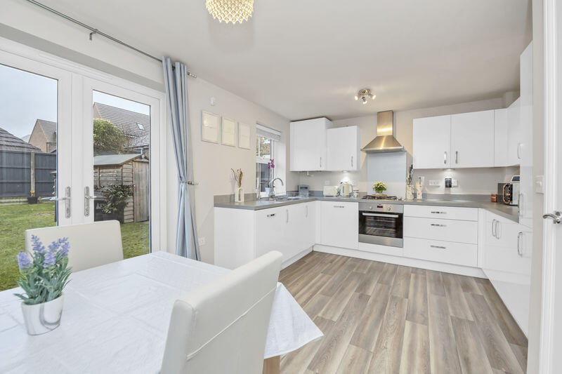 Great Hall Drive, Bury St. Edmunds photo 4