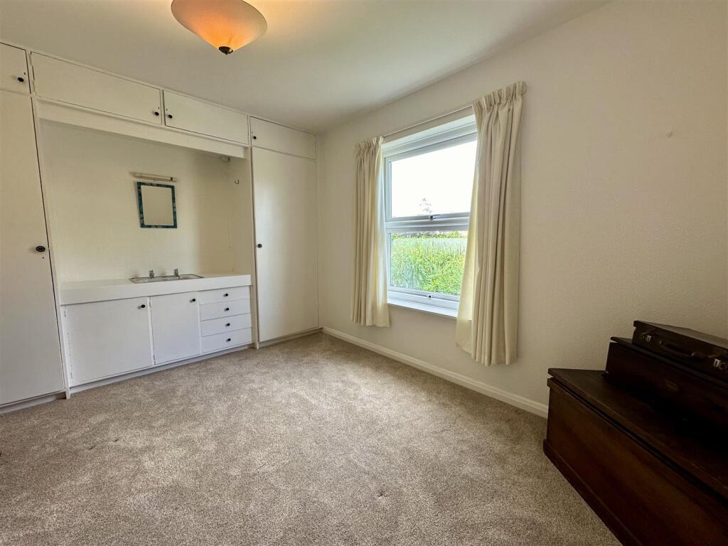House in Brixham, Parkham Hill - More