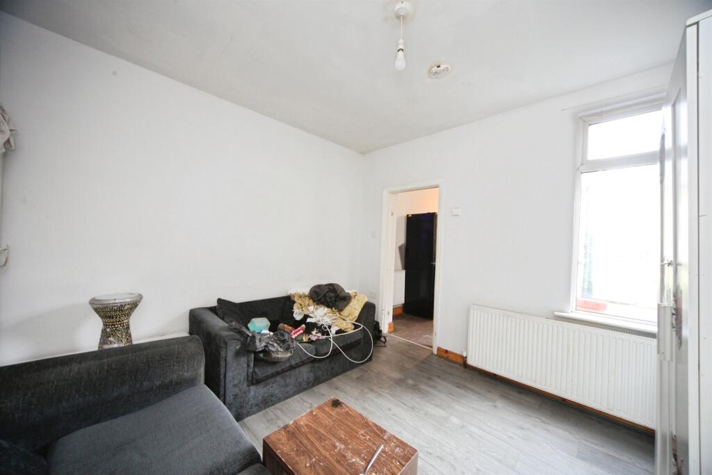 House in Luton - More