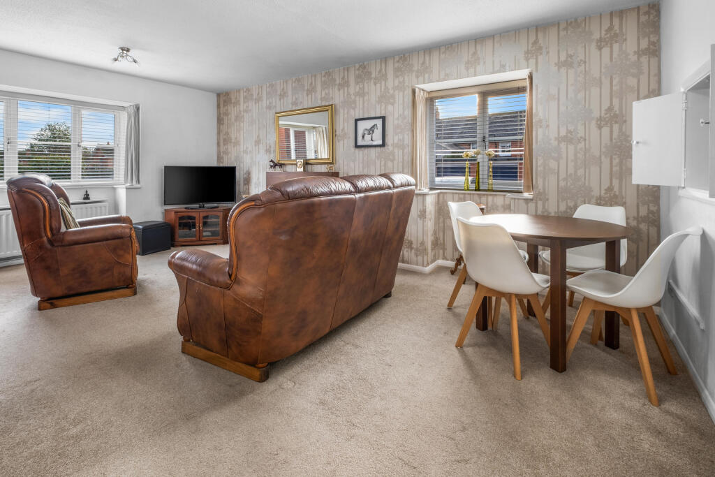 Additional image 7 of Flat 3, Raglan Court, 30 New Road, Bromsgrove B60 2JJ