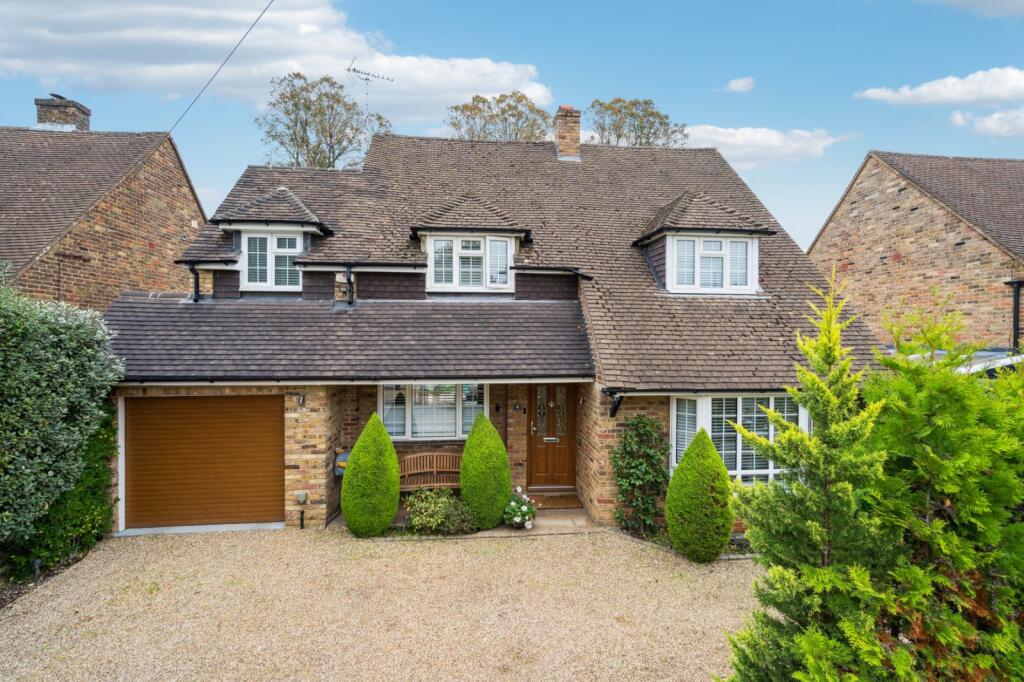 Main image of property: Ravensmead, Chalfont St Peter, Buckinghamshire