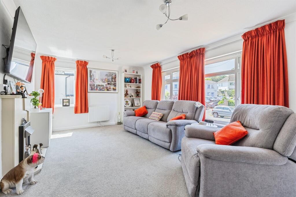 Apartment in Torquay - View 2