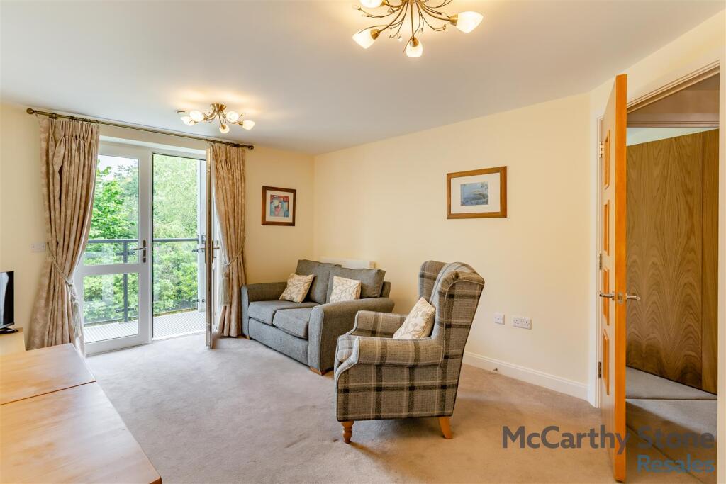 Brooke Dene Court, Serpentine Road, Cleckheaton photo 3