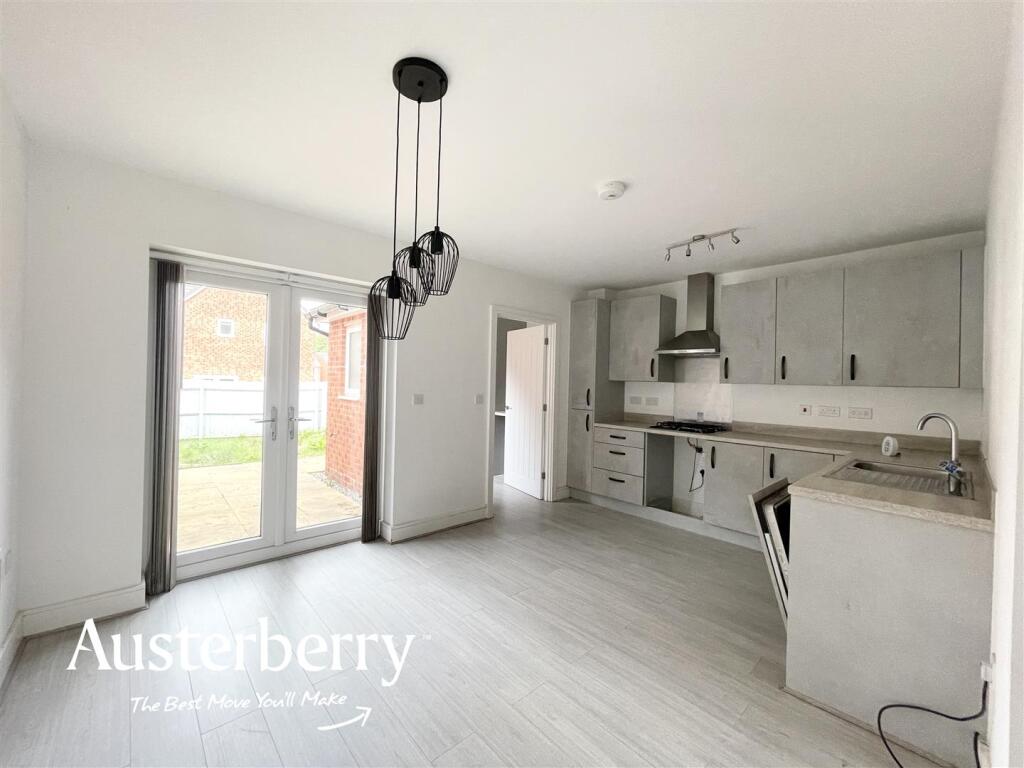 Gordon Road, Blythe Bridge photo 5