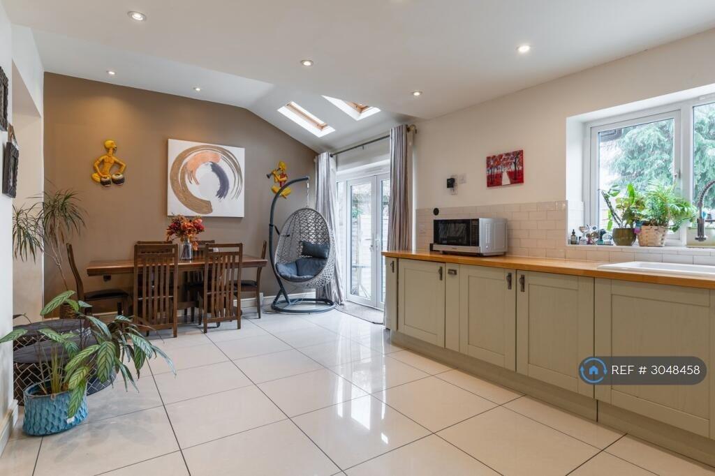 Kingslea Road, Solihull, B91 photo 5