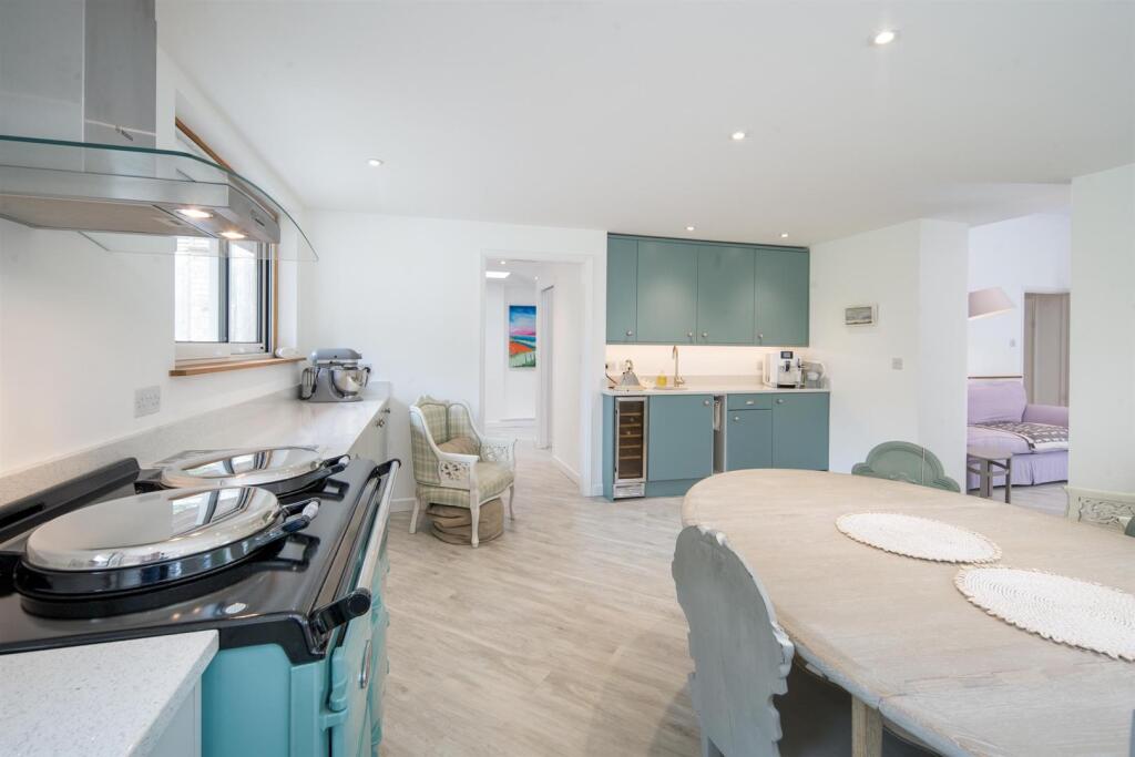 House in Isle of Wight, Nettlestone and Seaview - View 4