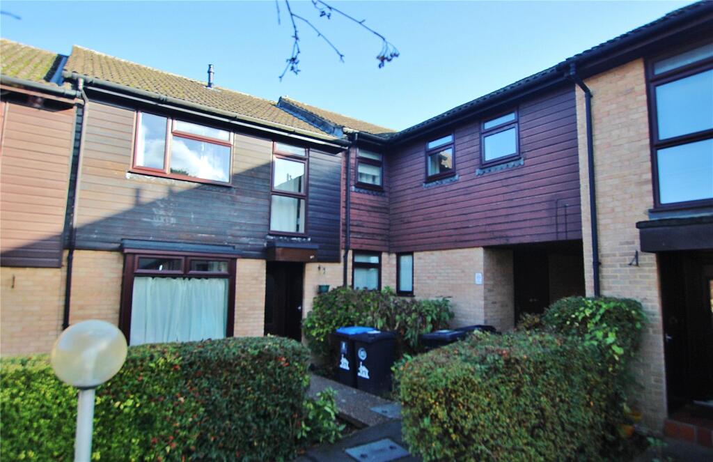 Main image of property: Inkerman Road, Knaphill, Surrey, GU21