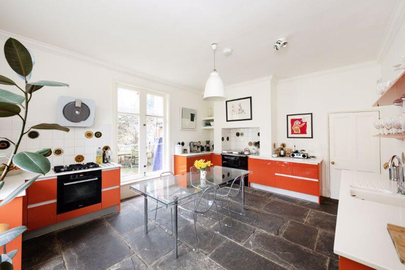 House in Bristol, Tyndall's Park, Cotham - More