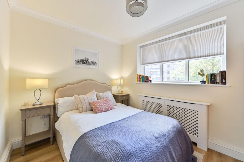 Apartment in London, Stockwell - View 5