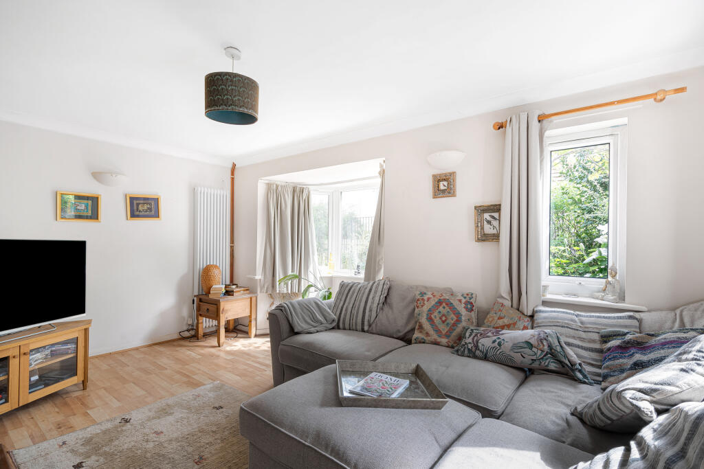 Birchwood Close, Totnes, Devon photo 4