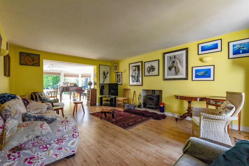 House in Stroud, Slimbridge - View 5