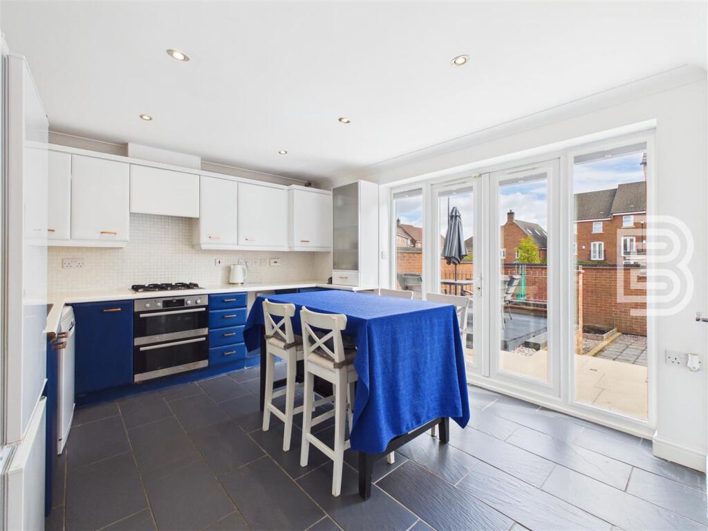 House in Rugby, Brownsover - View 4