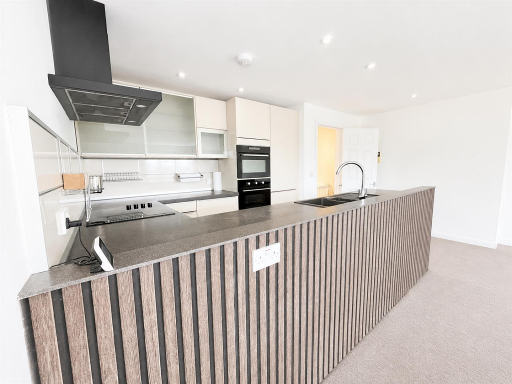 Apartment in Wealden, Sandy Cross, Heathfield and Waldron - View 5