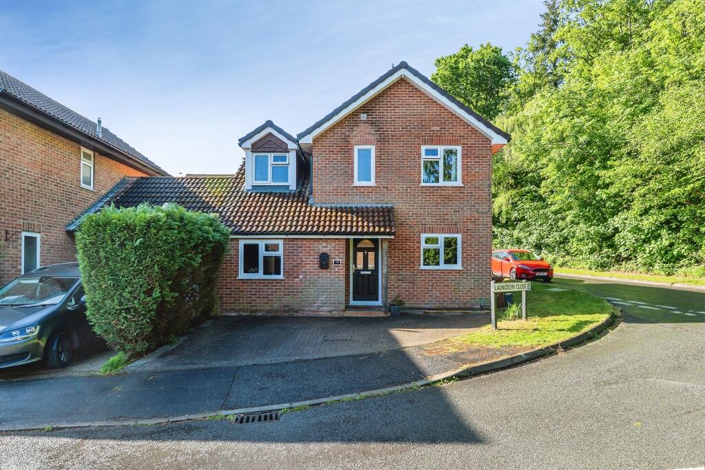 Main image of property: Launcelyn Close, North Baddesley, Southampton