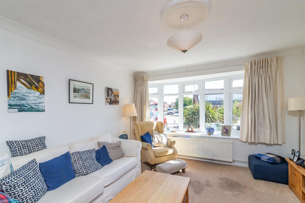 Orchard Drive, Mayland, CHELMSFORD photo 5