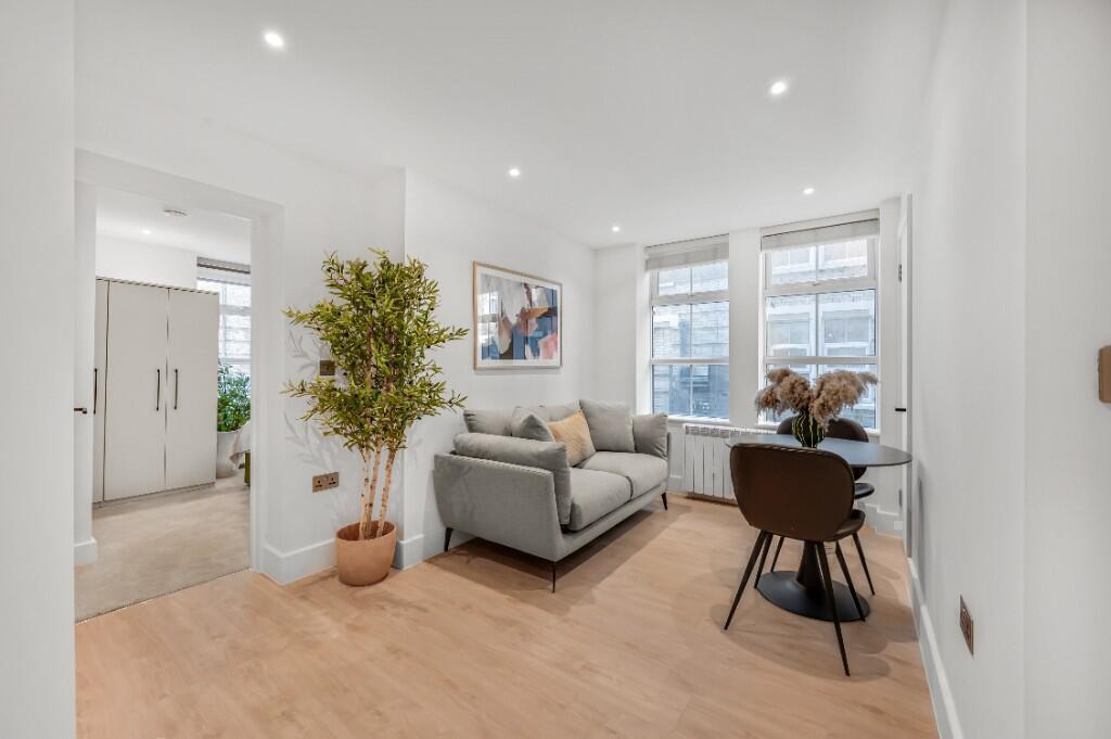 Apartment in London - View 5