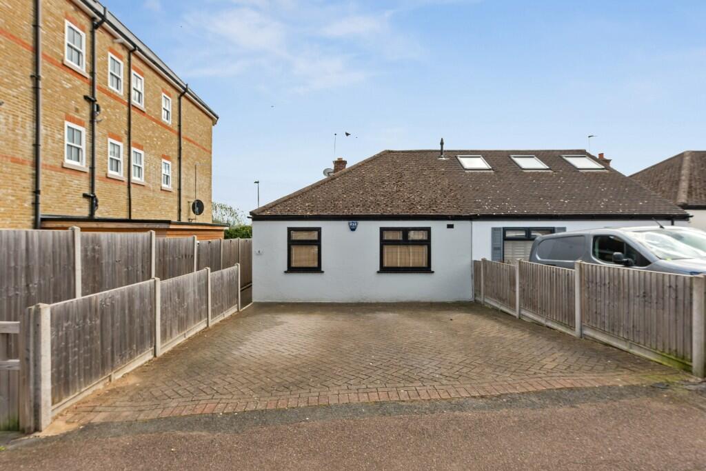 Main image of property: Princes Road, Buckhurst Hill, Essex, IG9