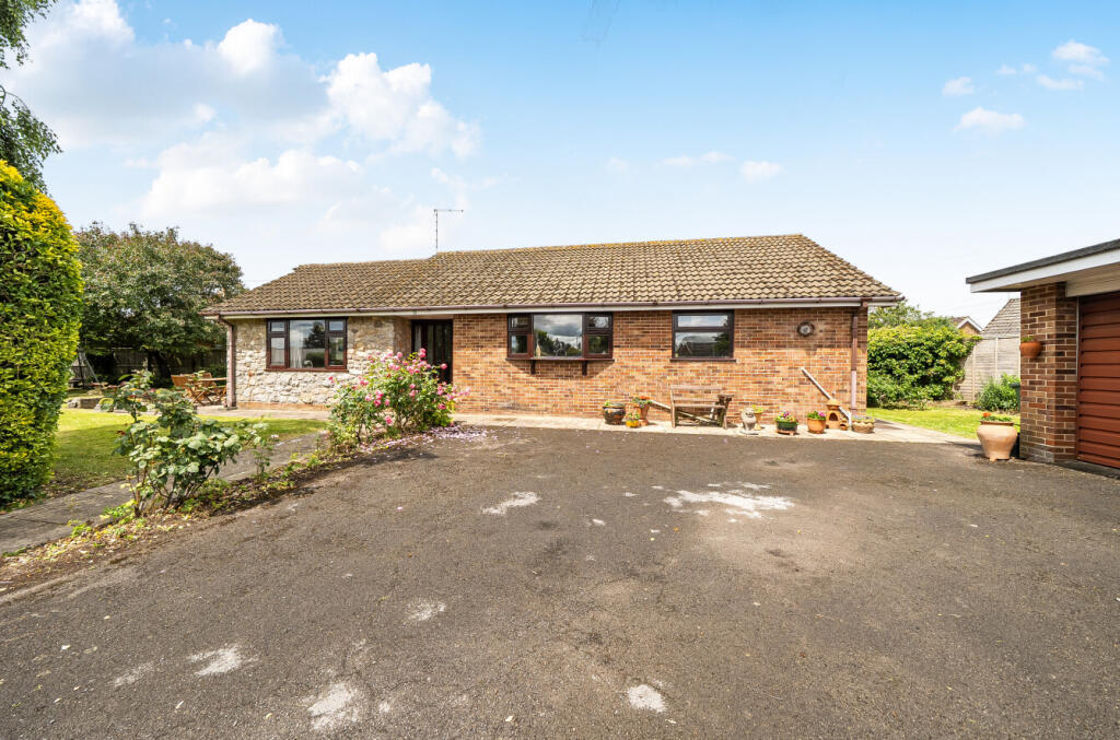 Main image of property: Monkton Heathfield, Taunton, Somerset
