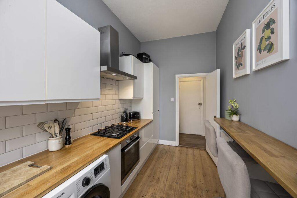 Apartment in Brighton & Hove, Brighton and Hove - View 6