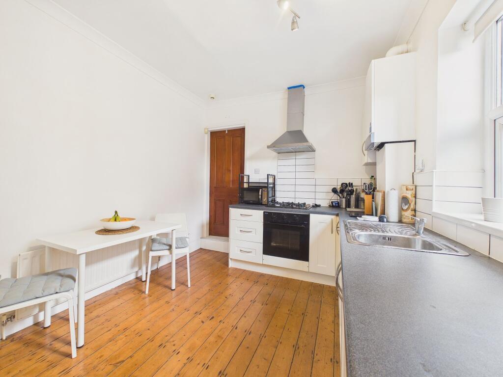 Apartment in Gateshead, North East - View 3