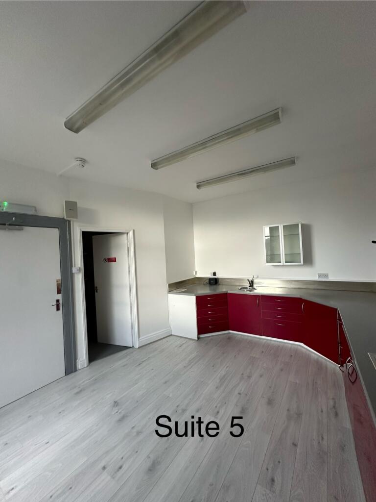 168 Chapeltown Road Room 6 Leeds LS7 4HP - View 5
