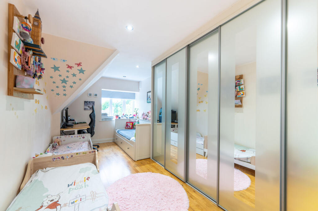 Apartment in London - View 4