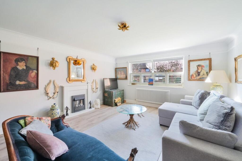 Apartment in Tadworth - More