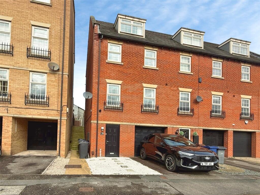 Main image of property: Wheatcrofts, Barnsley, S70