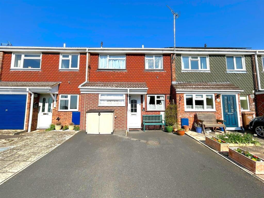 Main image of property: Abbot Chyrytons Place, Evesham