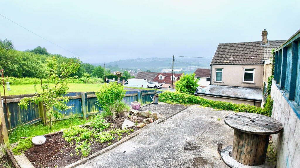 House in Pengam, Caerphilly - View 5