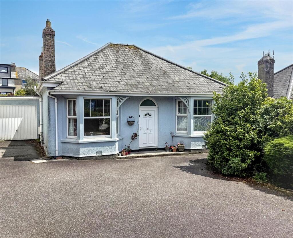 Main image of property: FALMOUTH