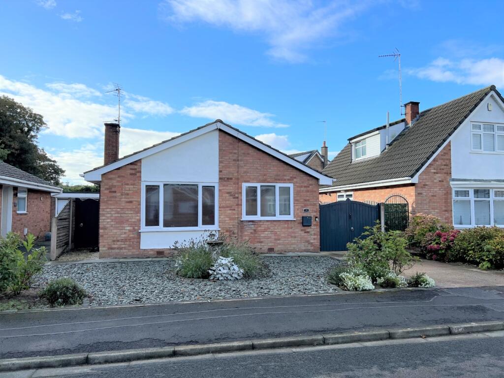 Main image of property: 18 Oakwood Avenue