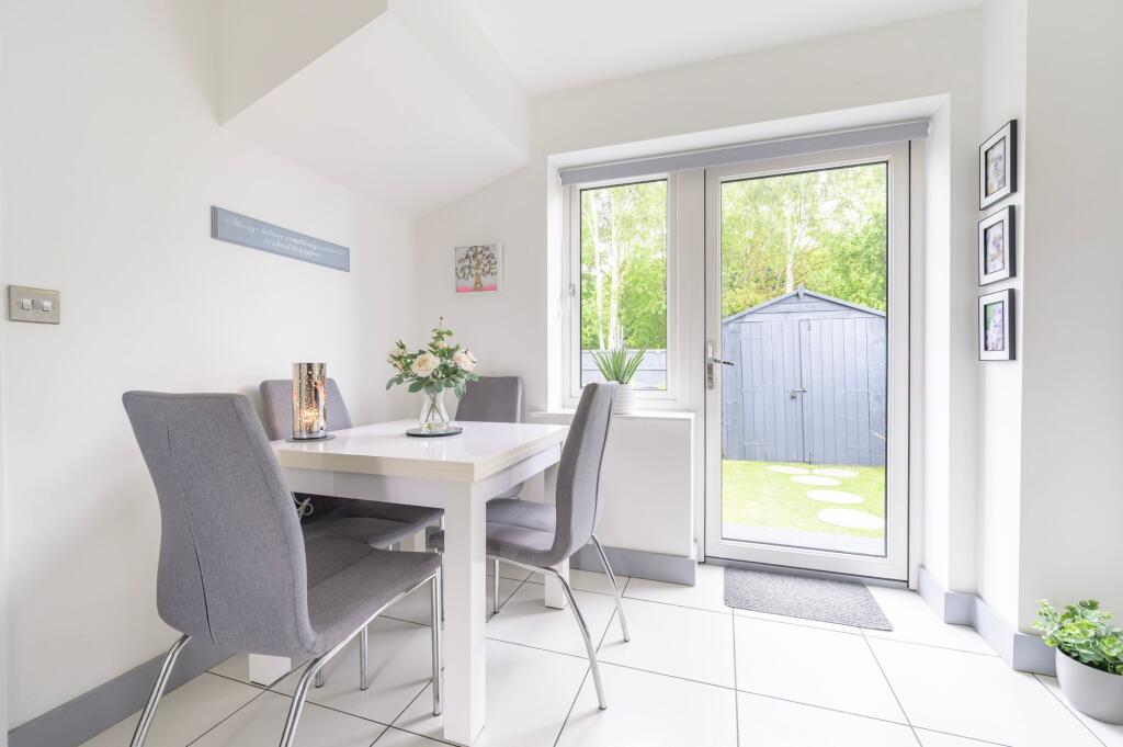 House in Great Yarmouth, Bradwell - More