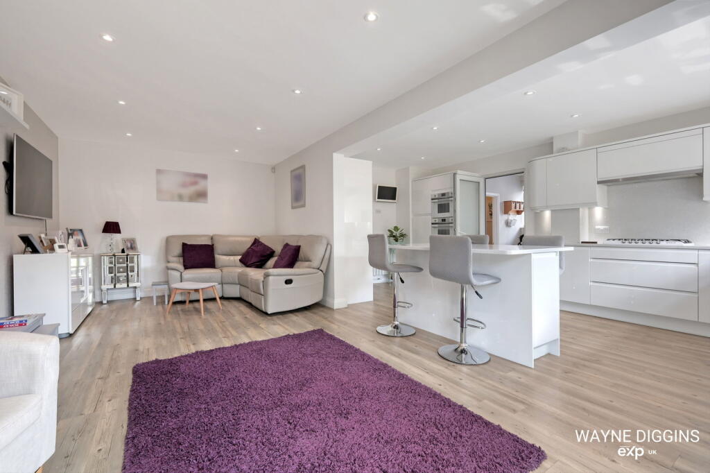 House in Romford - View 4