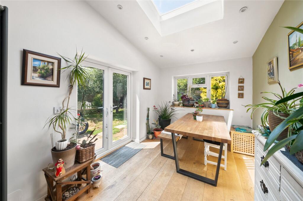 House in London - View 4