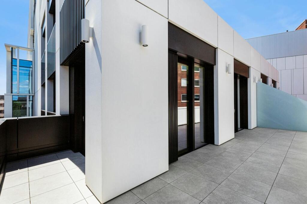 Main image of property: 33 Brooke Street, London, EC1N 7AG