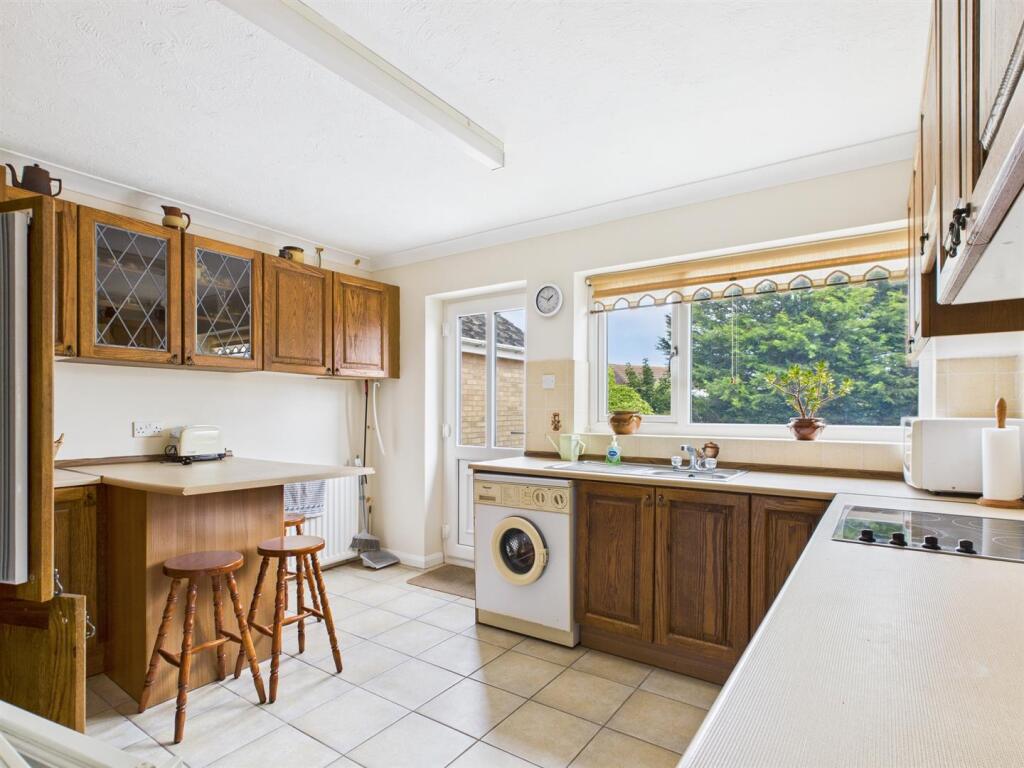 Huttoft Road, Sutton-On-Sea photo 3