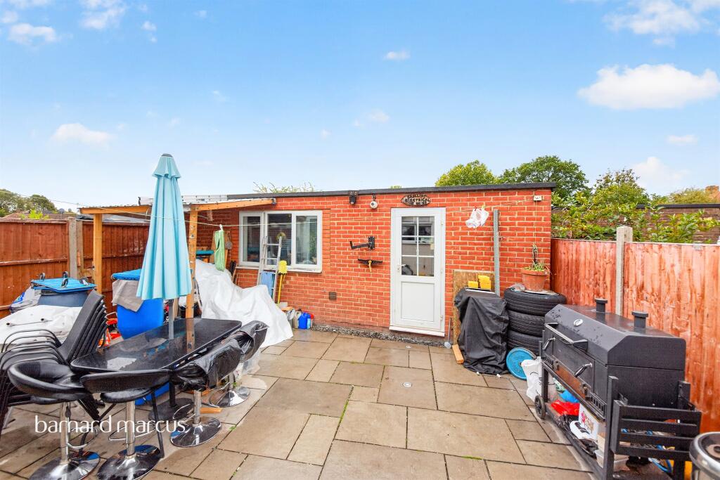 House in London - View 4