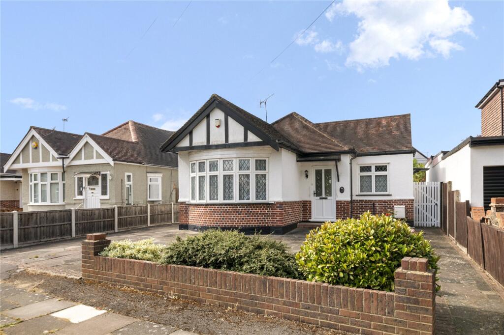 Main image of property: Kenbury Close, Ickenham, Uxbridge, UB10