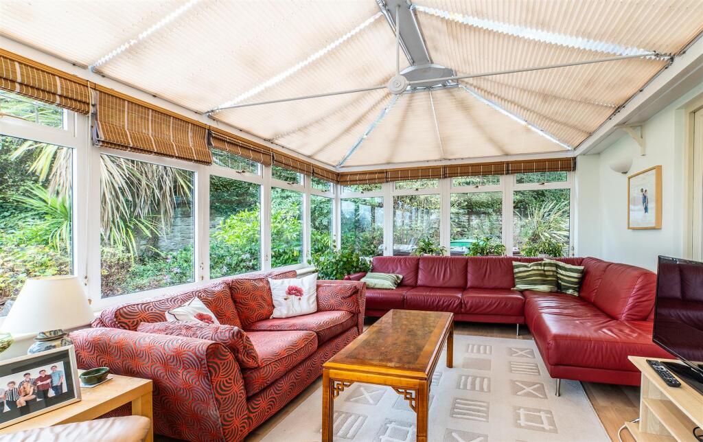 Carisbrooke Avenue, Mapperley Park - More