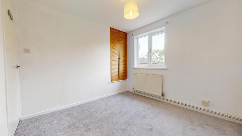 House in Milton Keynes, Fishermead, Campbell Park - More