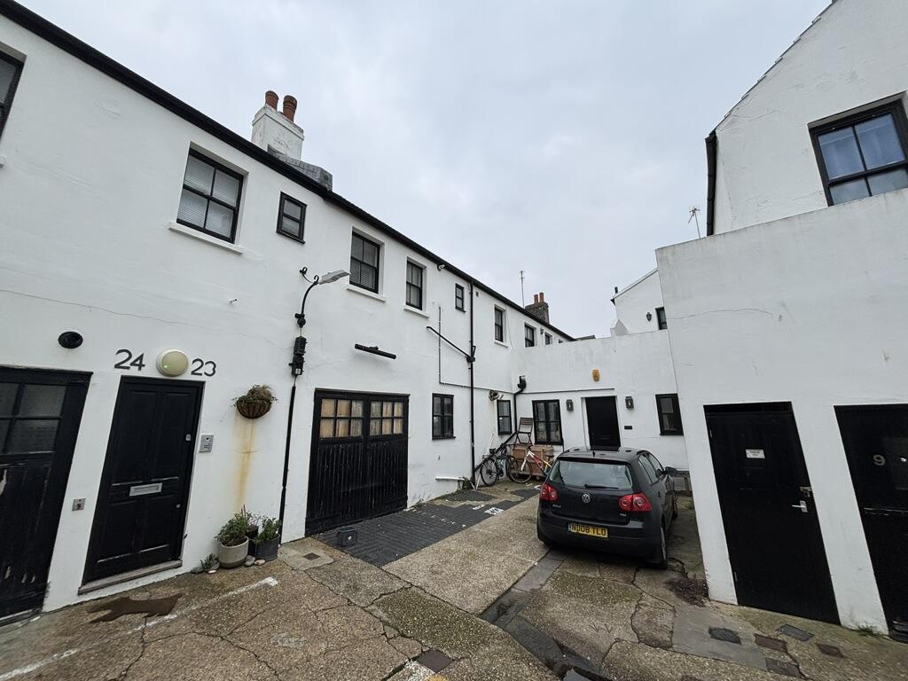 Main image of property: 10 Chapel Mews, Hove, East Sussex