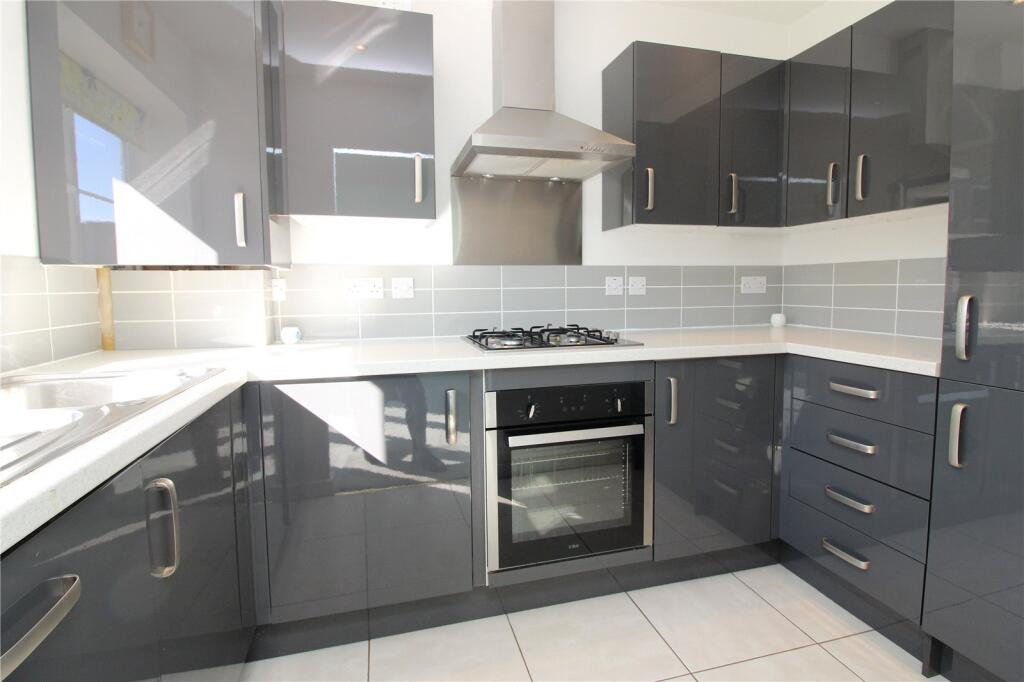 House in Portsmouth - View 3