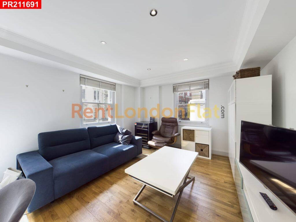 Main image of property: South Kensington – 2 Bedrooms Flat