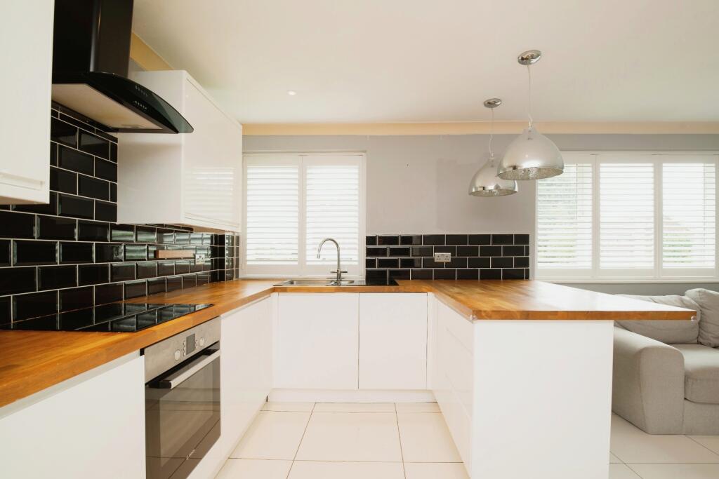 Main image of property: Pennant Crescent, Lakeside, Cardiff, CF23