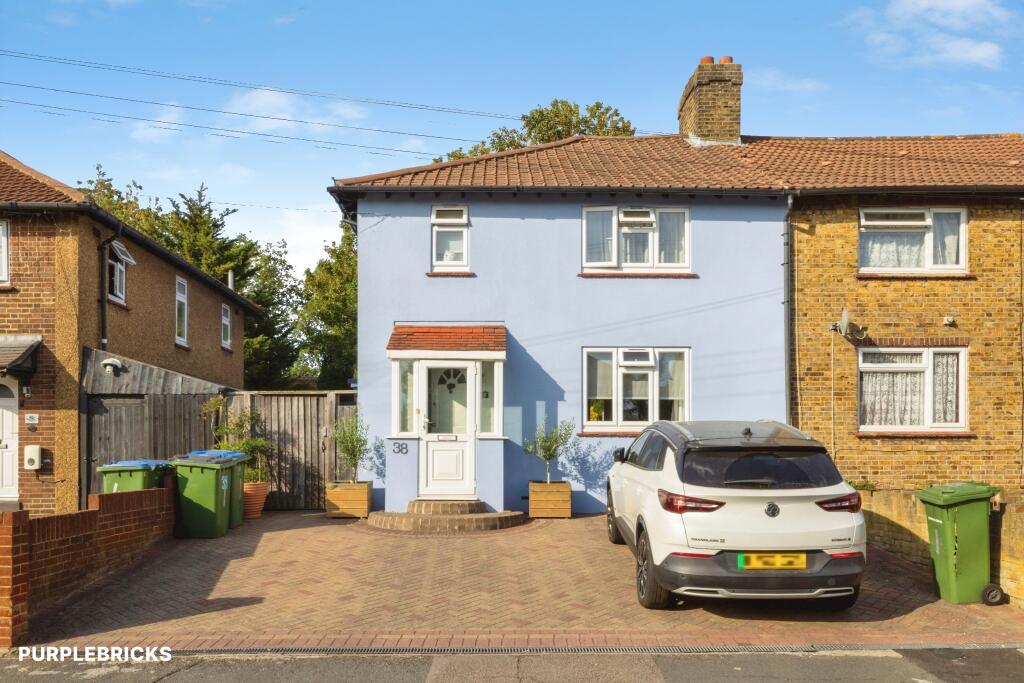 Main image of property: Edgeworth Road, London, SE9