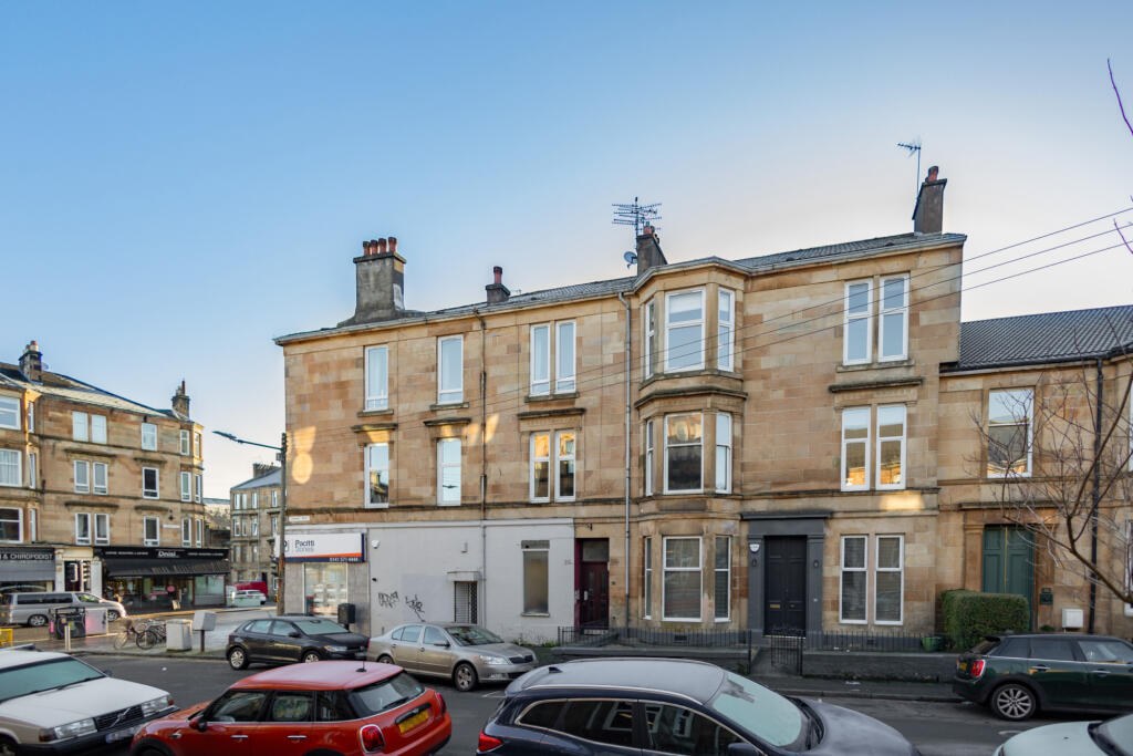 Main image of property: Carment Drive, Glasgow, G41 3PP